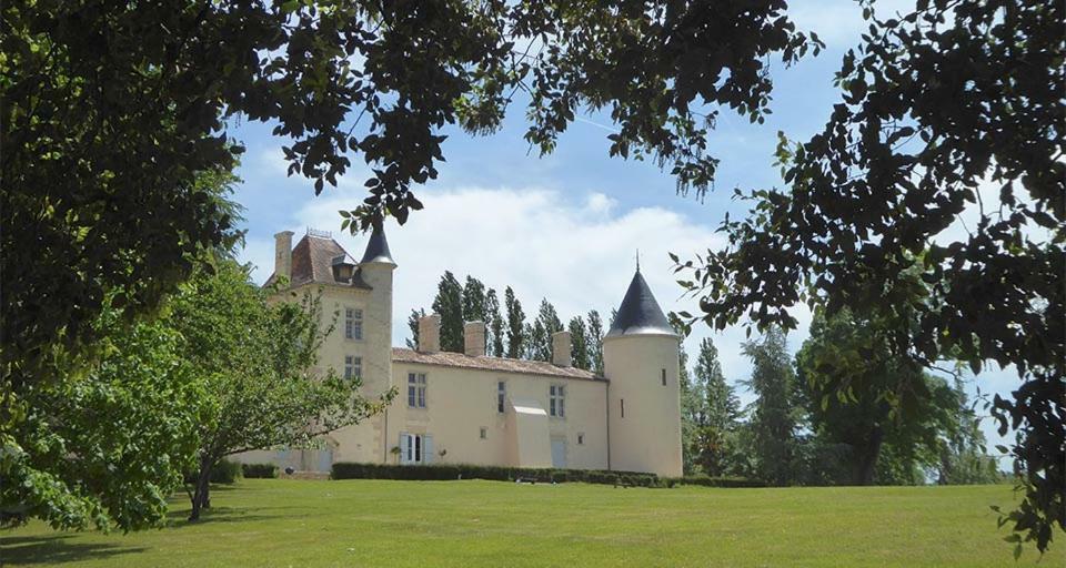 Domaine De La Belle Lurette Villa Saint-Pierre-d'Aurillac Exterior photo