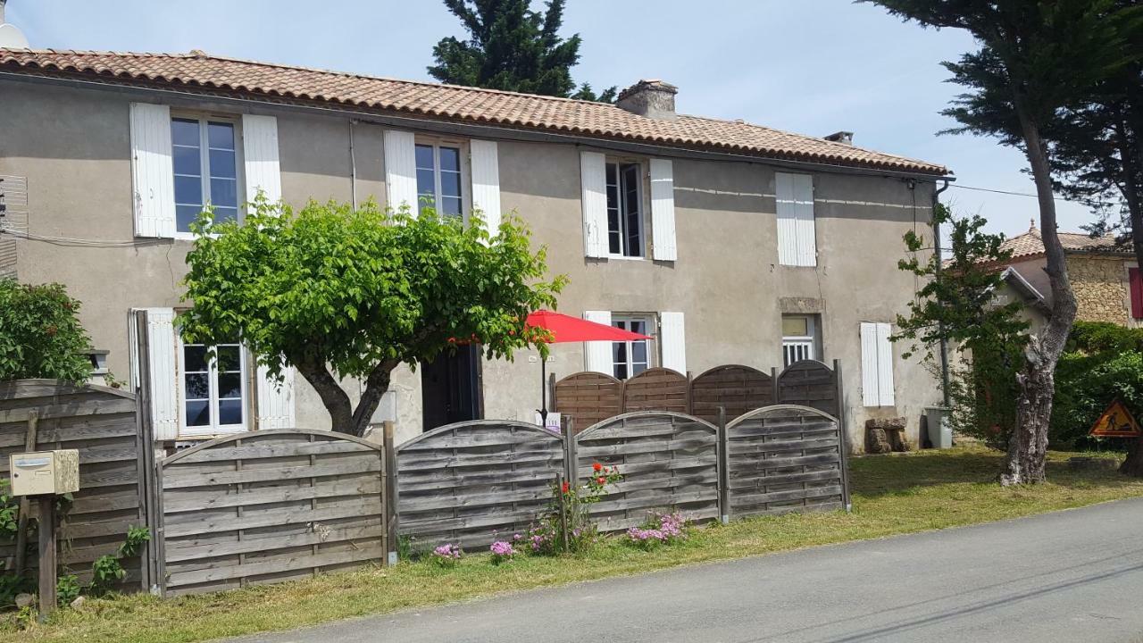 Domaine De La Belle Lurette Villa Saint-Pierre-d'Aurillac Exterior photo